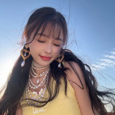 DC超级英雄美少女：星际游戏